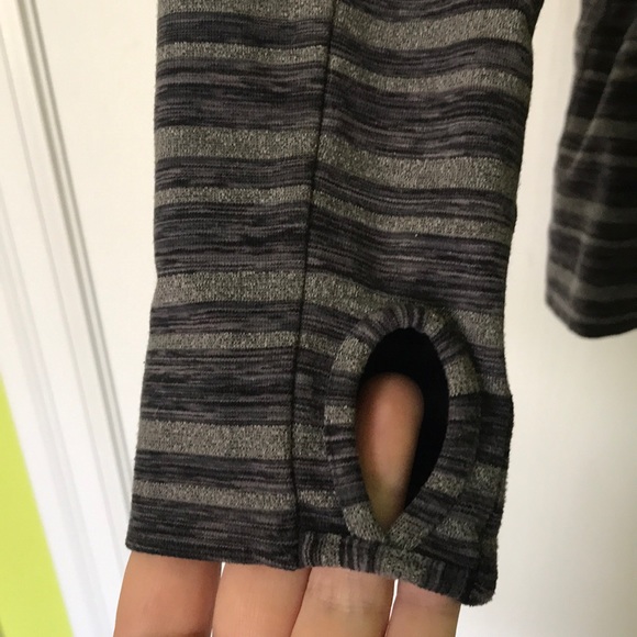 Lululemon size 8 zip up jacket - Picture 2 of 5